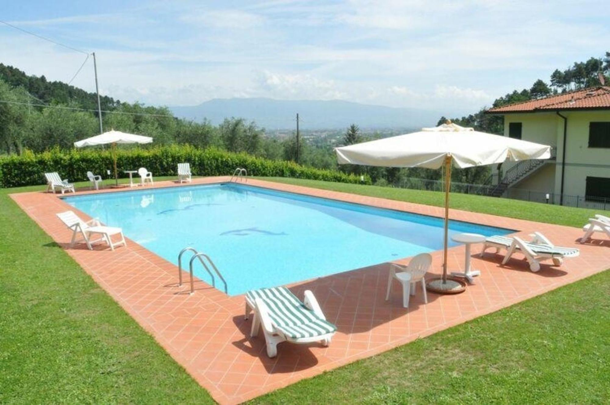 Ferienhaus Mit Privatpool Fuer 16 Personen Ca 390 Qm In Lucca, Toskana Provinz Lucca Exterior foto