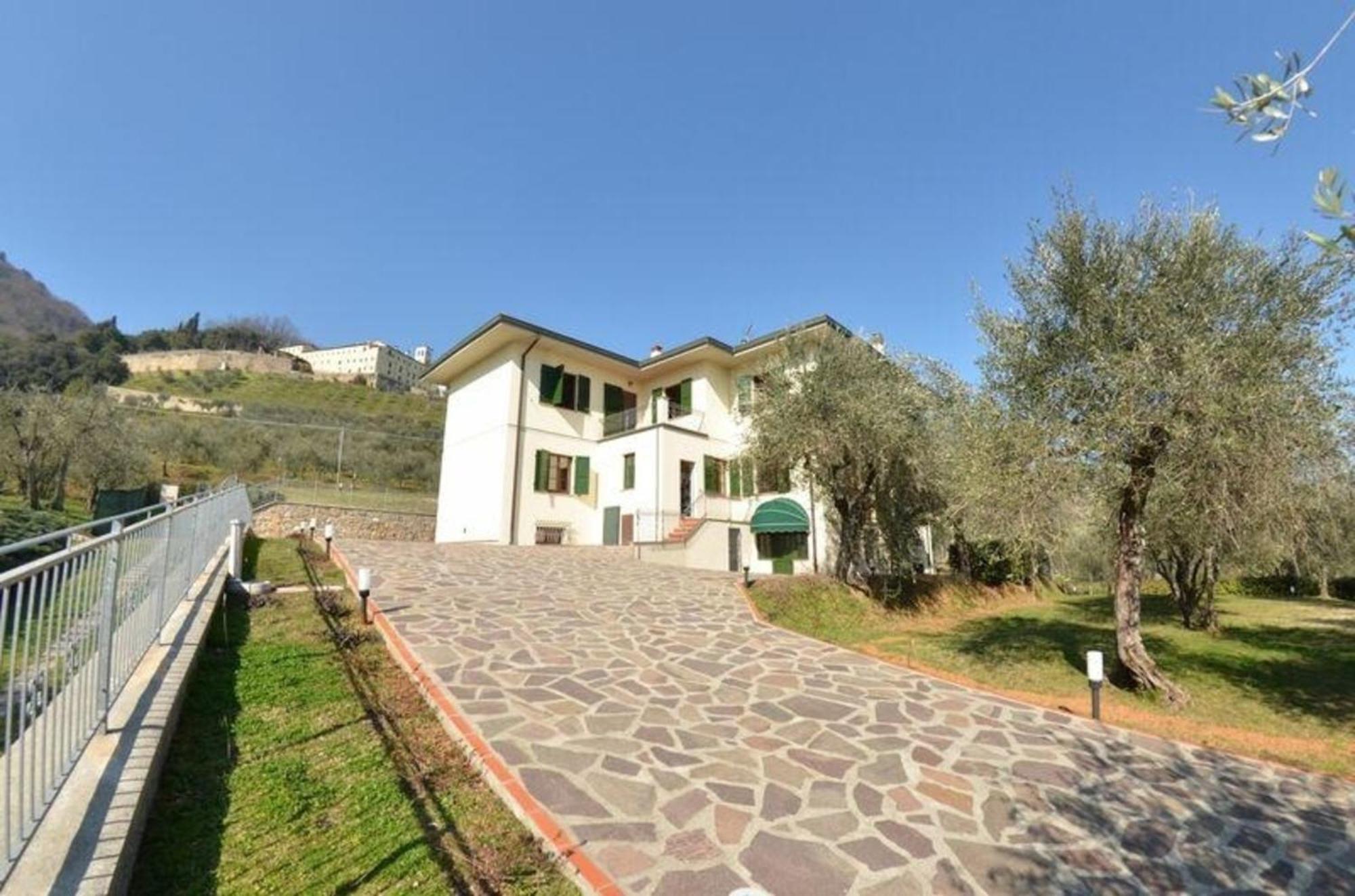 Ferienhaus Mit Privatpool Fuer 16 Personen Ca 390 Qm In Lucca, Toskana Provinz Lucca Exterior foto