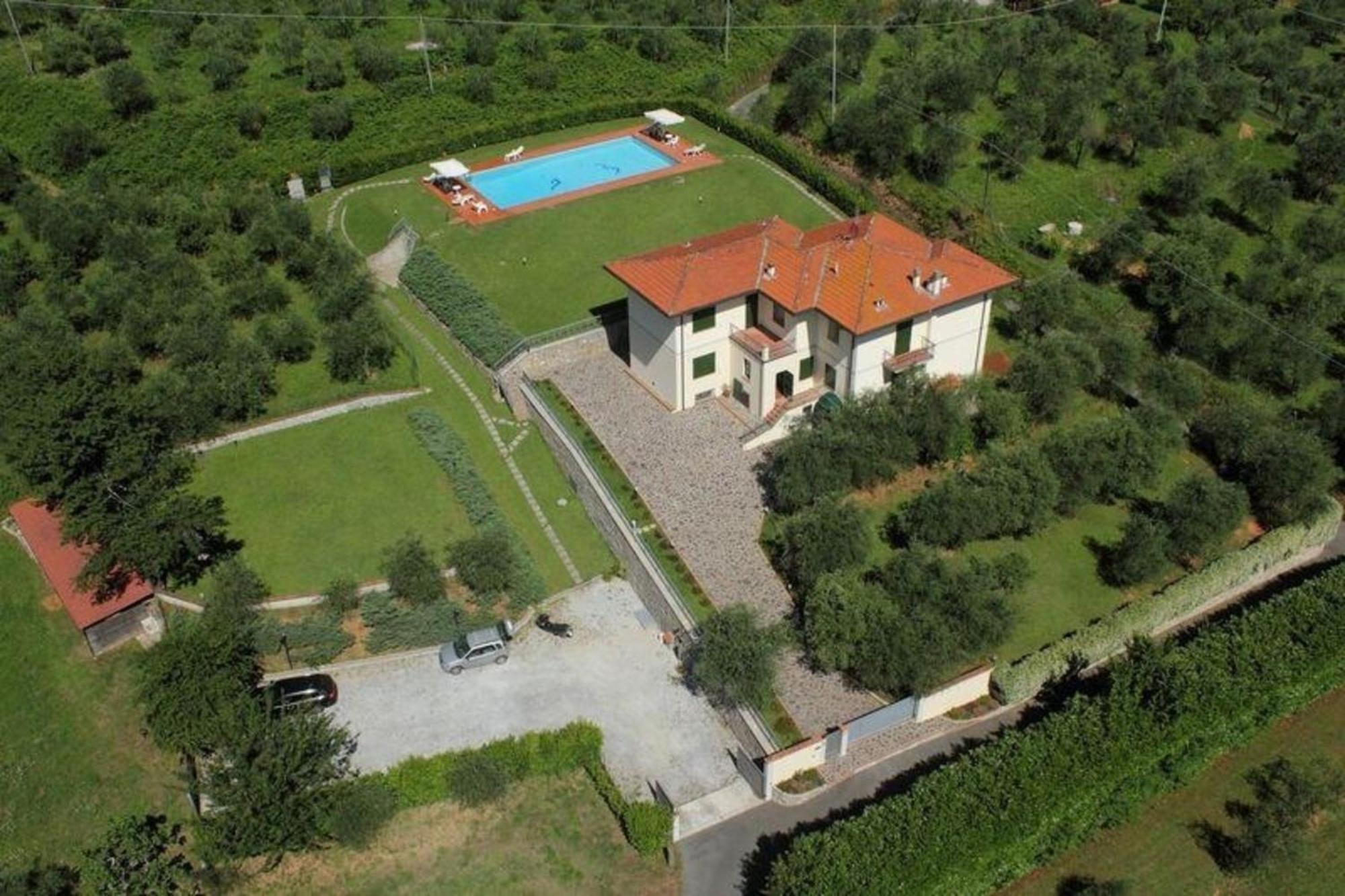 Ferienhaus Mit Privatpool Fuer 16 Personen Ca 390 Qm In Lucca, Toskana Provinz Lucca Exterior foto